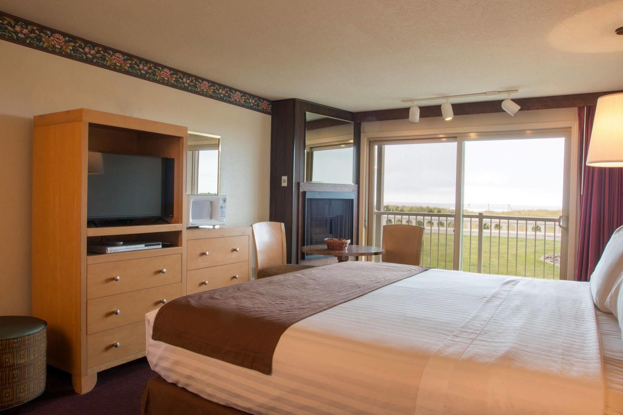 Hi Tide Oceanfront Inn Seaside Eksteriør billede